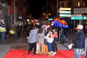 Telde da la bienvenida a la Navidad con el encendido de la decoración callejera/TA y Francisco Javier Santana.